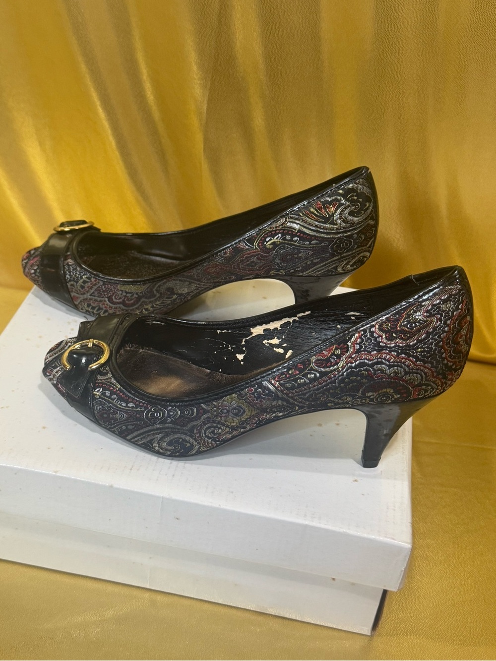 NIB Vintage Steve Madden Leilani Paisley Peep-Toe Pumps Size 7.5 - Picture 5 of 13